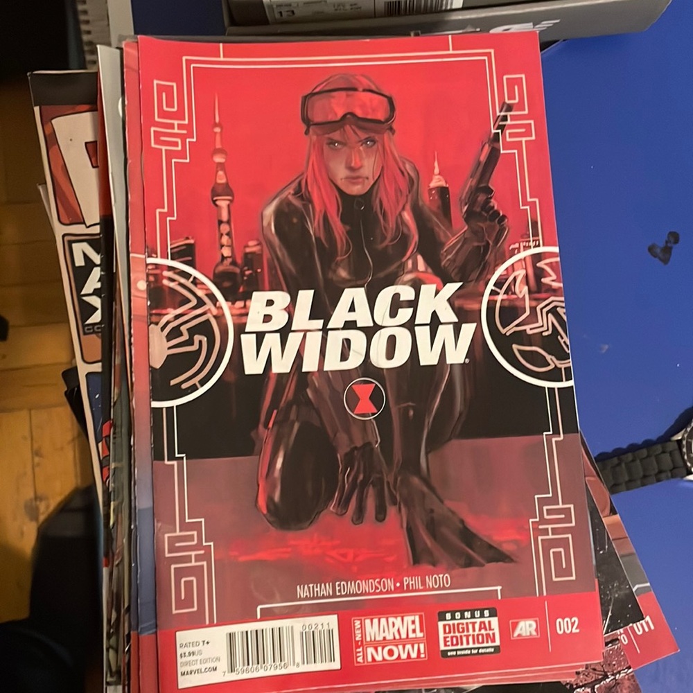 Box of random comics